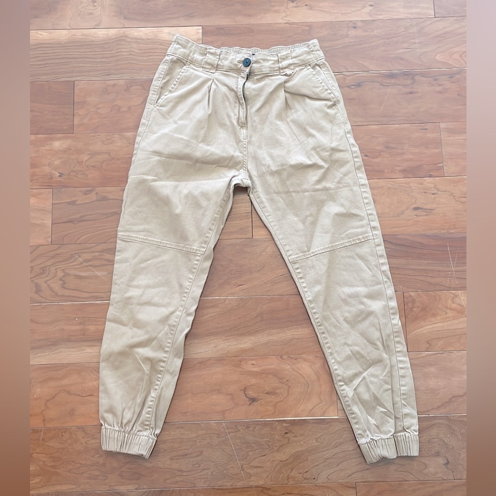 Streetwear Society Women’s Jogger Style Khaki Color Pants